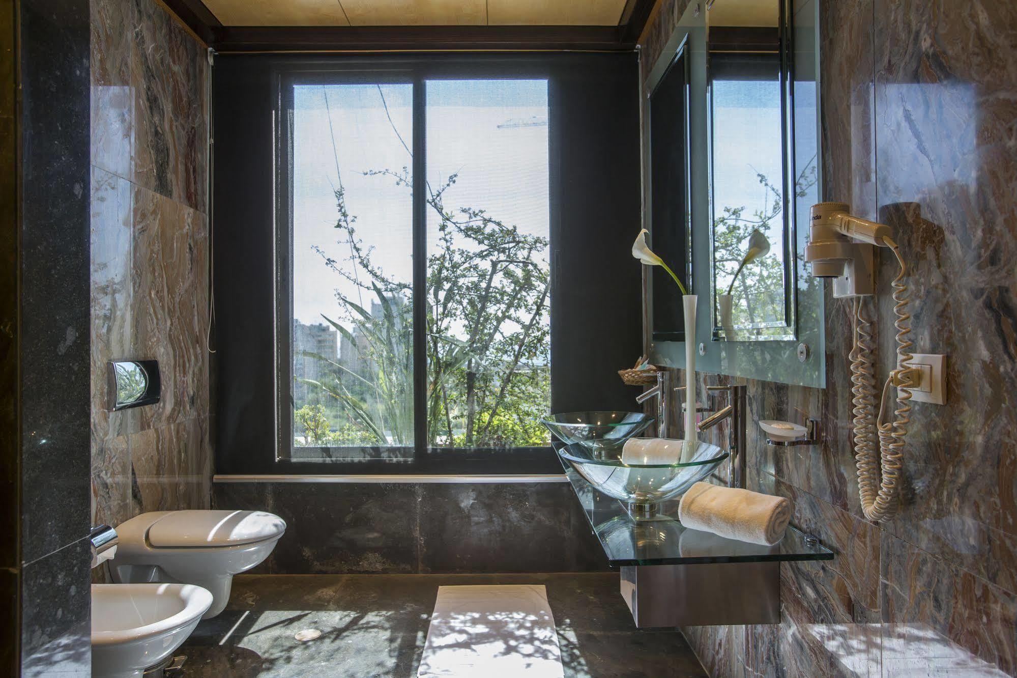 Lahoya Beirut Apartment Exterior photo